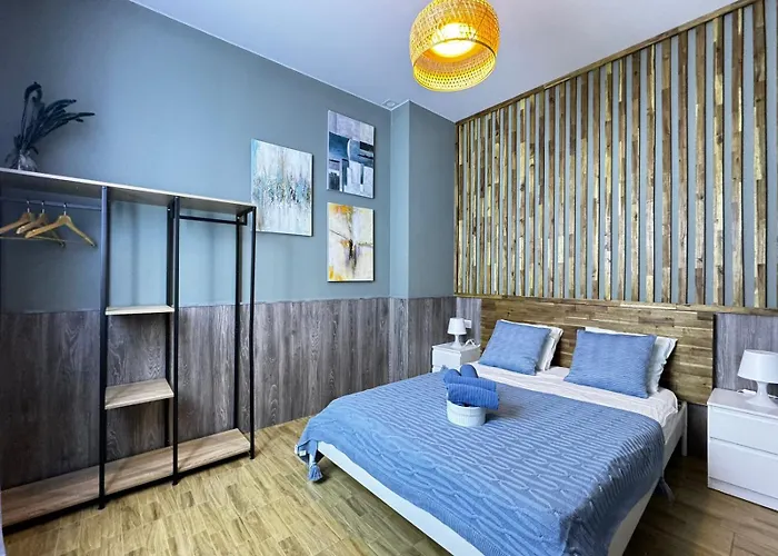 Apartamento Salom 5 *