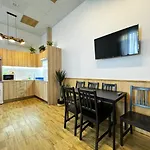 Salom 5 Apartamento