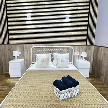 Salom 5 Apartament *