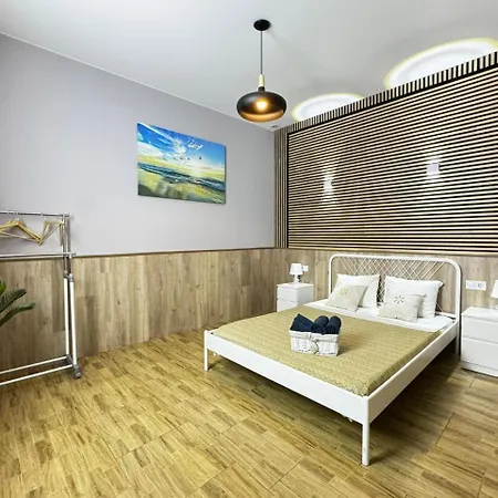Salom 5 * Walencja