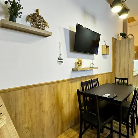 Salom 5 Apartament *